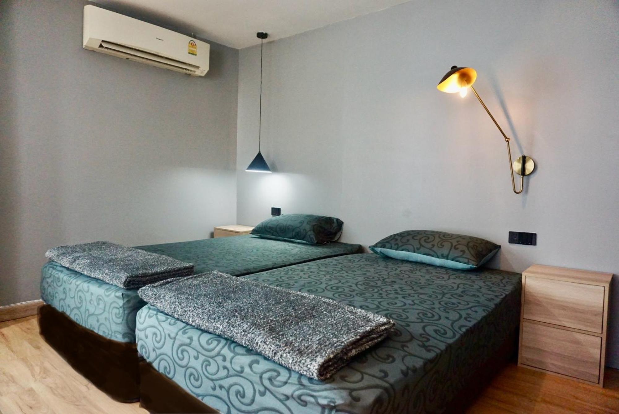 Hash Silom Soi 3 - Hip And Funky With Rooftop View Pangsapuri Bangkok